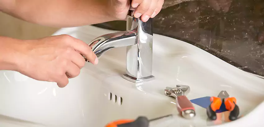 Bathtub Faucet Replacement in Raleigh